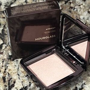 💋❄️Hourglass Ambient Lighting Powder Dim Light